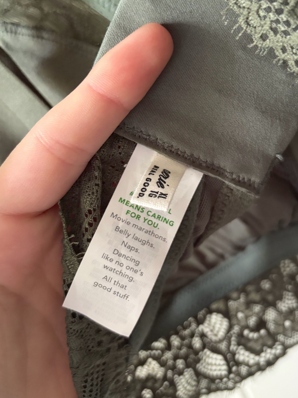 Aerie REAL Good Eyelash Lace Plunge Bralette ๐ฟ - Picture 3 of 4